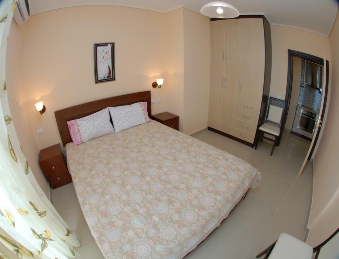 סרנדה Erti'S Apartments מראה חיצוני תמונה