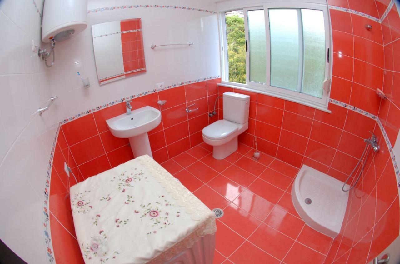 סרנדה Erti'S Apartments מראה חיצוני תמונה
