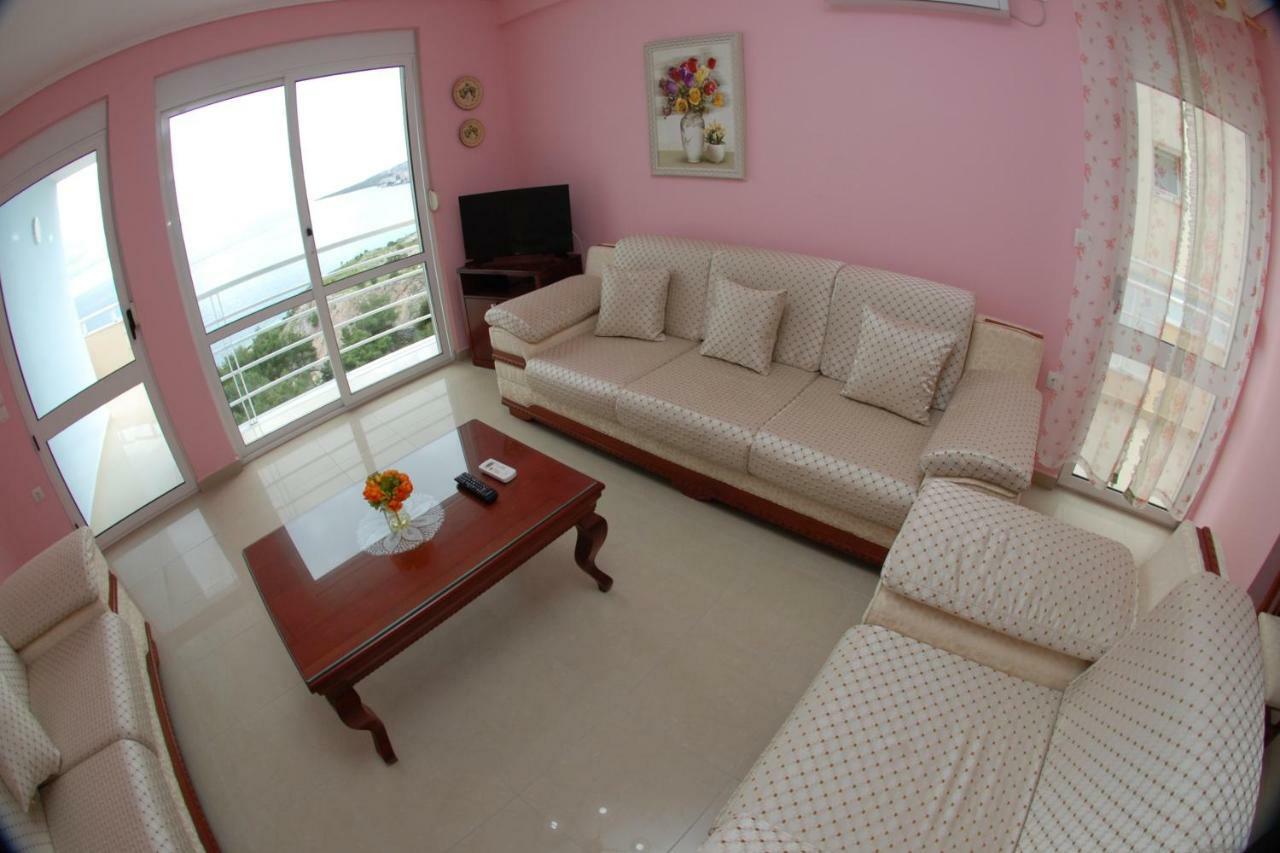 סרנדה Erti'S Apartments מראה חיצוני תמונה