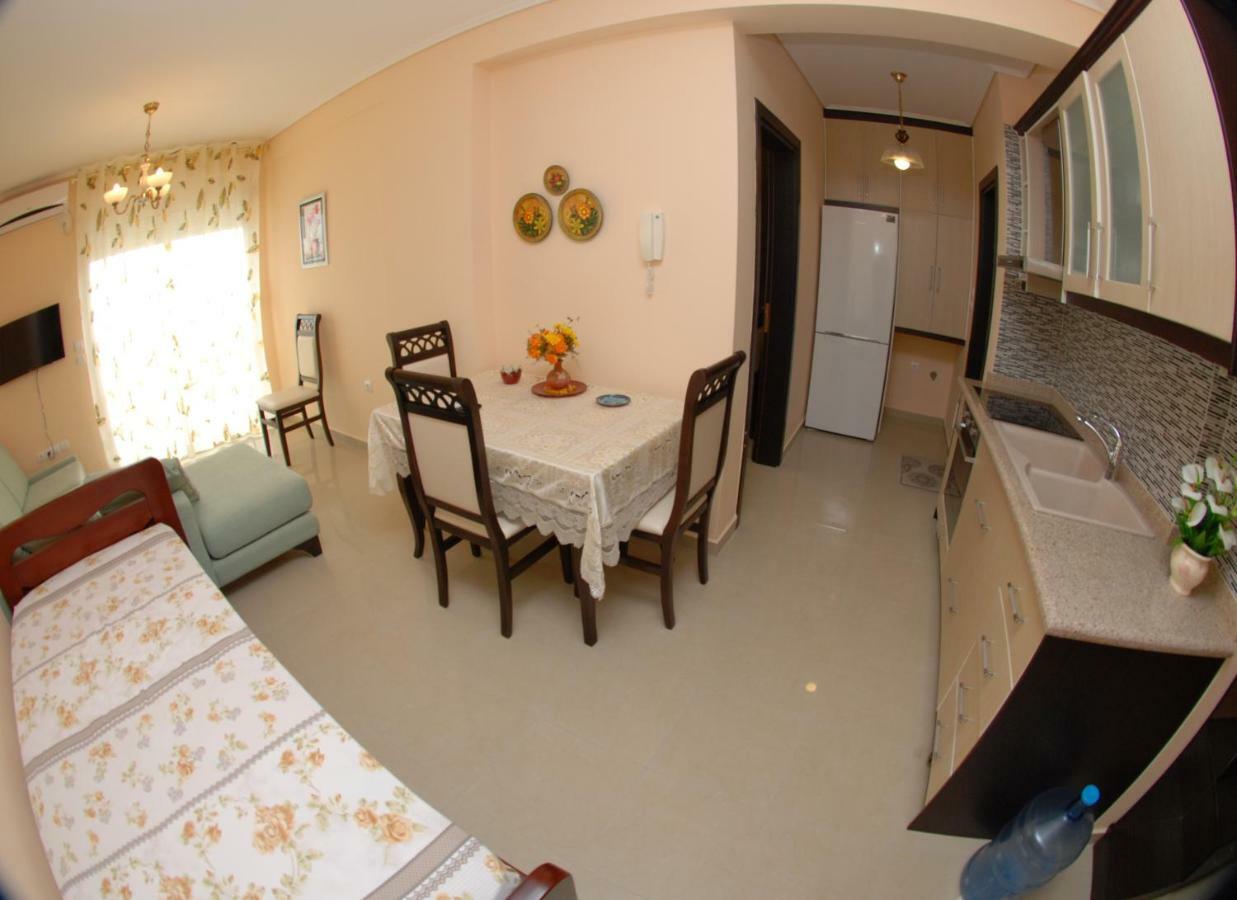 סרנדה Erti'S Apartments מראה חיצוני תמונה