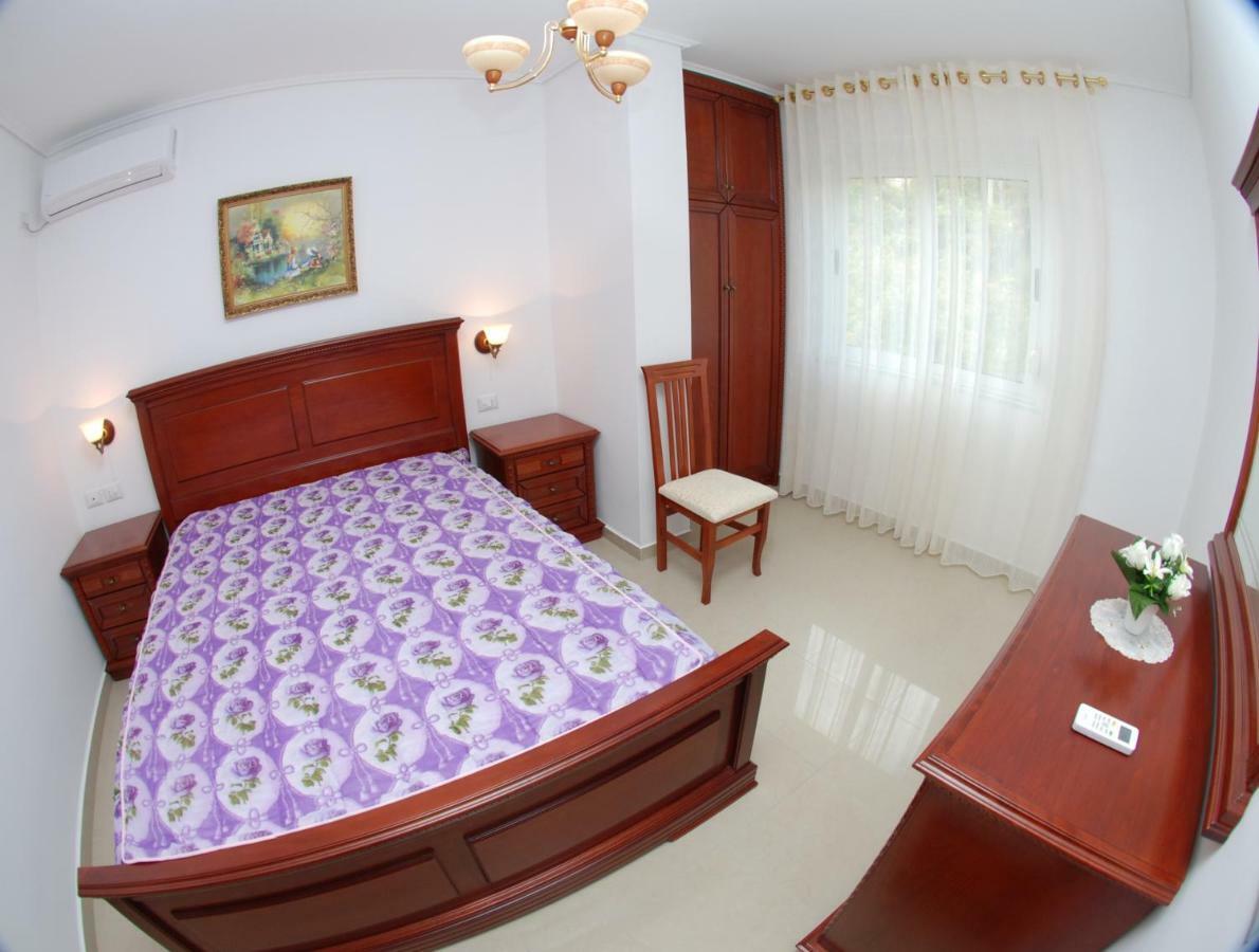 סרנדה Erti'S Apartments מראה חיצוני תמונה