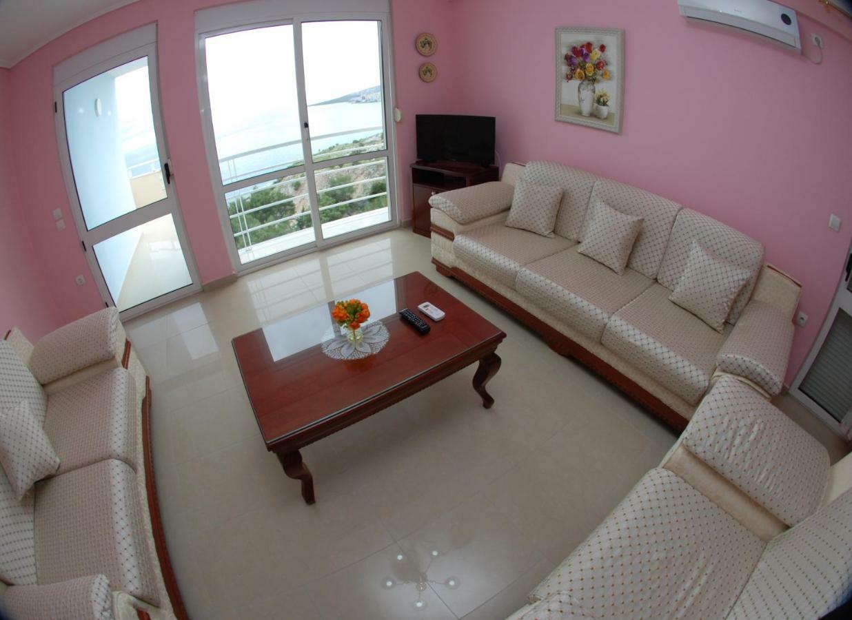סרנדה Erti'S Apartments מראה חיצוני תמונה