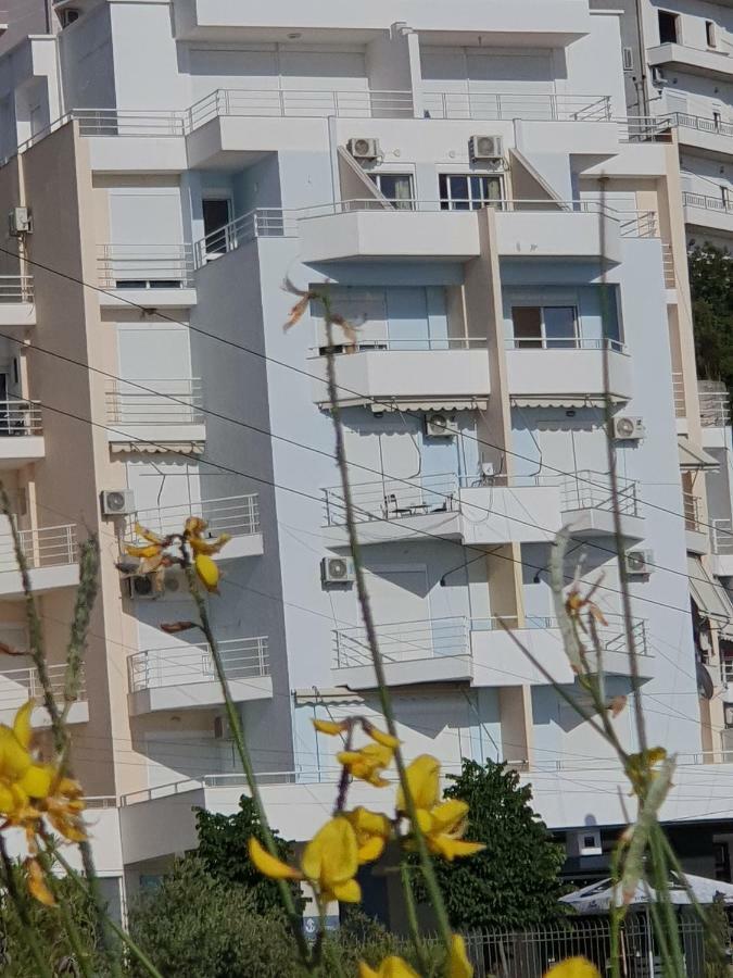 סרנדה Erti'S Apartments מראה חיצוני תמונה